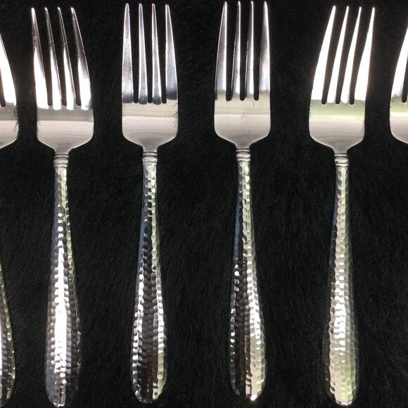 Mikasa Elyson 18/10 Stainless Steel 12 Dinner Forks 1 Butter Knife Bundle - Picture 3 of 14